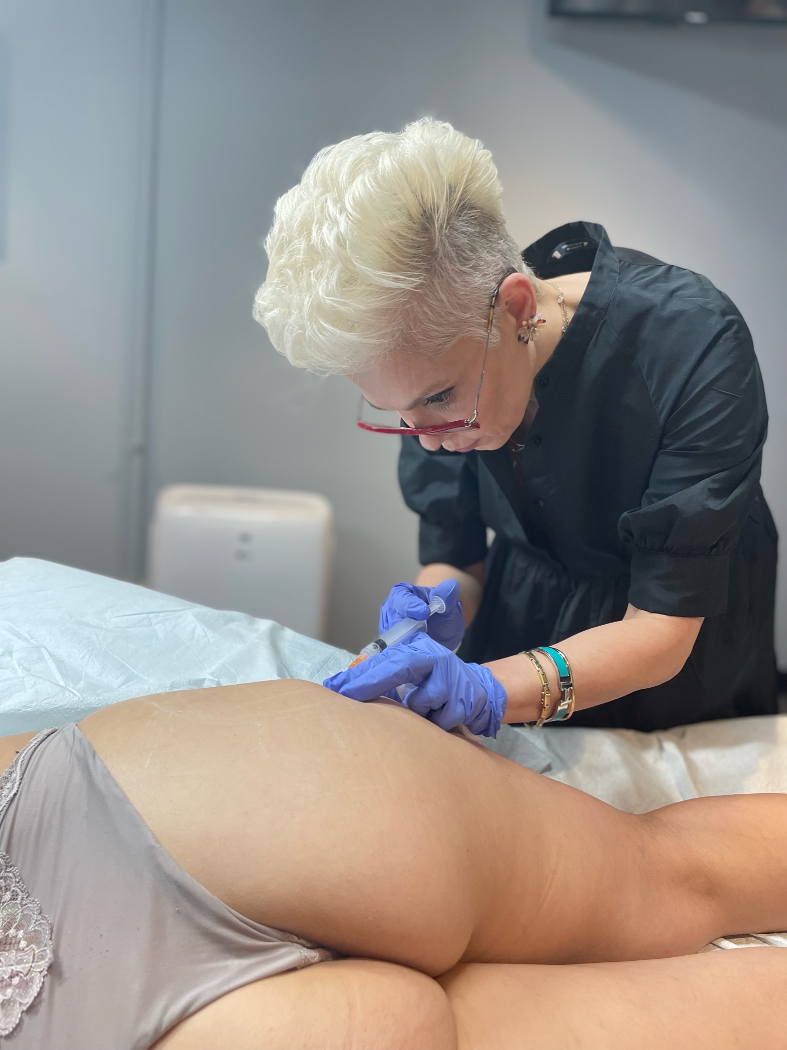 Sculptra buttock injection treatment in Chicago